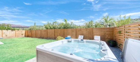 3 bedrooms Villa in Benahavis, Spain No. 253058 16