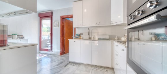 3 bedrooms Villa in Benahavis, Spain No. 253058 28