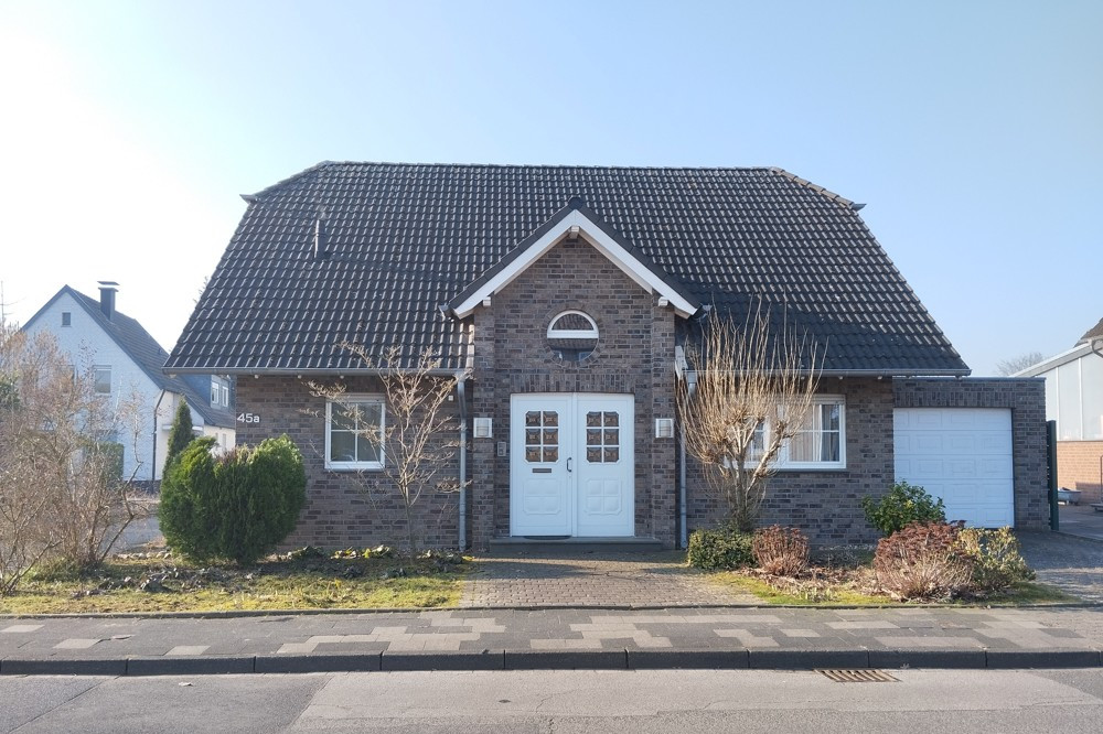 3 غرف نوم منزل في Kaarst, Germany رقم 111292