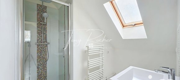 5 bedrooms House in Chateaudun, France No. 256224 11