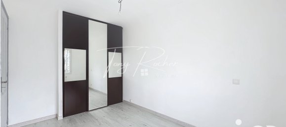 5 bedrooms House in Chateaudun, France No. 256224 8