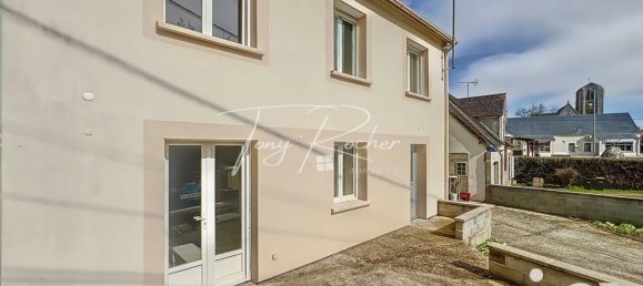 5 bedrooms House in Chateaudun, France No. 256224 3