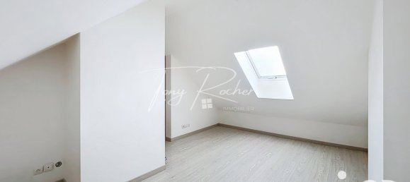 5 bedrooms House in Chateaudun, France No. 256224 10