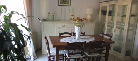 4 rooms Apartment in Carrara, Italy No. 27335 10