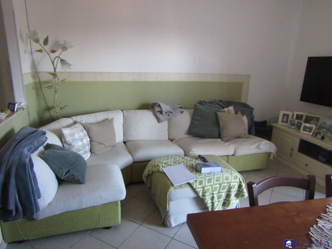 4 rooms Apartment in Carrara, Italy No. 27335