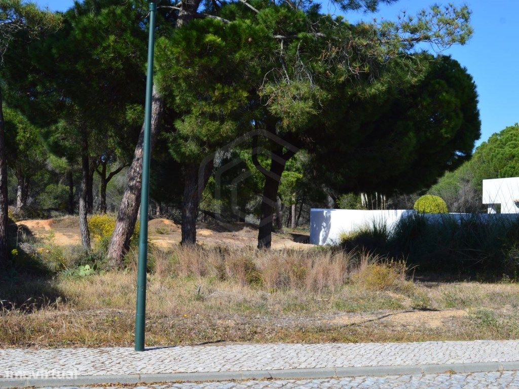 805m² Land in Almancil, Portugal No. 109130
