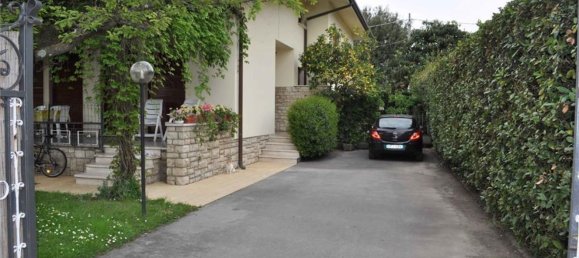 2 rooms Villa in Forte dei Marmi, Italy No. 258687 3