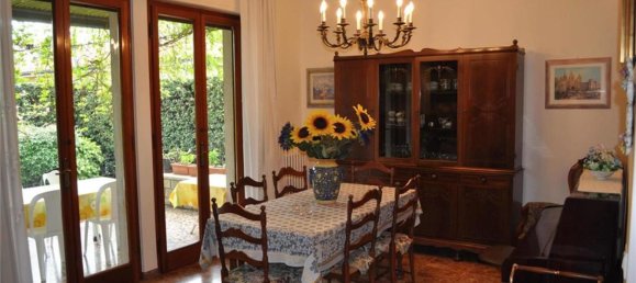 2 rooms Villa in Forte dei Marmi, Italy No. 258687 9