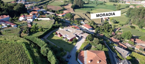 4 bedrooms Villa in Santo Tirso, Portugal No. 134213 3