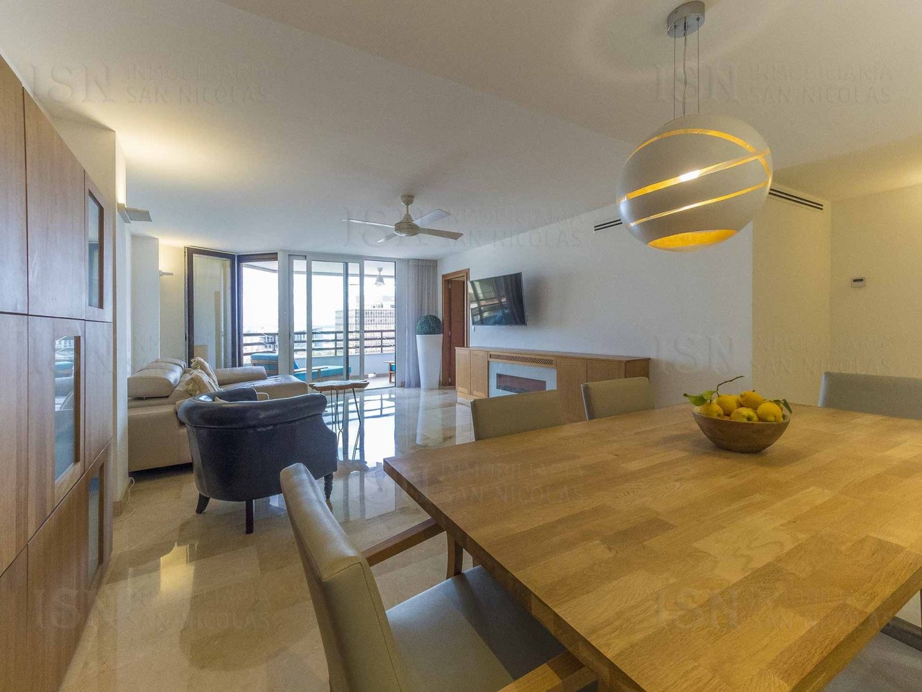 Apartamento de 4 dormitorios en Palma de Mallorca, Spain No. 47223