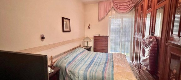 5 rooms Apartment in Sant'Antimo, Italy No. 112188 5