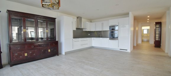 3 bedrooms Condo in Montreux, Switzerland No. 249 7