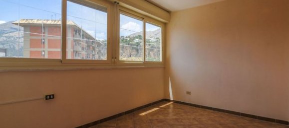 5-Zimmer Wohnung in Palermo, Italy, Nr. 46084 17
