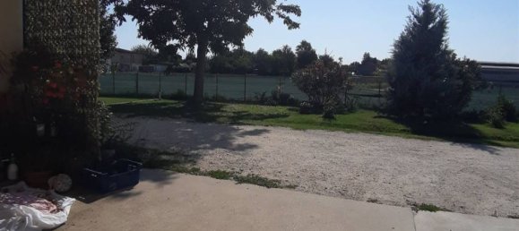 Villa de 4 habitaciónes en San Giacomo delle Segnate, Italy No. 145144 14