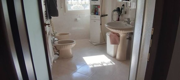 Villa de 4 habitaciónes en San Giacomo delle Segnate, Italy No. 145144 3