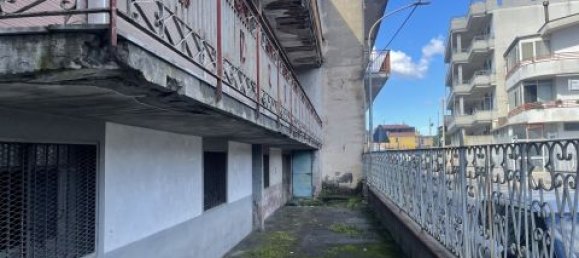 6 bedrooms House in Striano, Italy No. 99139 6