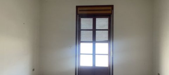 6 bedrooms House in Striano, Italy No. 99139 31