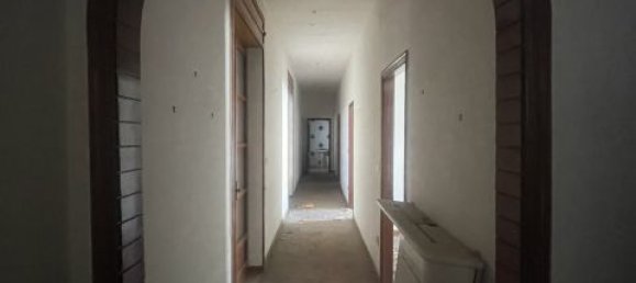 6 bedrooms House in Striano, Italy No. 99139 23