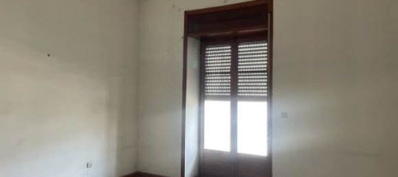 6 bedrooms House in Striano, Italy No. 99139 28