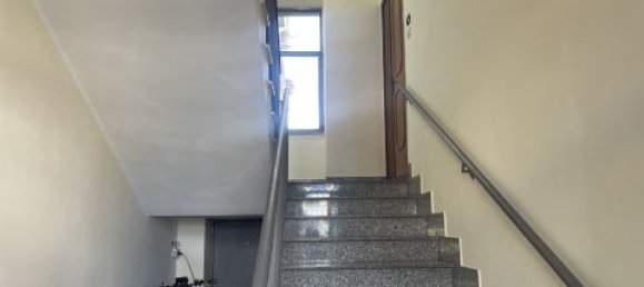 6 bedrooms House in Striano, Italy No. 99139 8