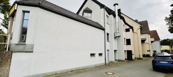 Здание с 10 комнатами в Зост, Германия № 270938 3