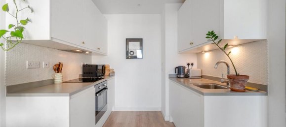 1 bedroom Apartment in London, United Kingdom No. 12229 5