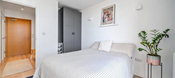 1 bedroom Apartment in London, United Kingdom No. 12229 8