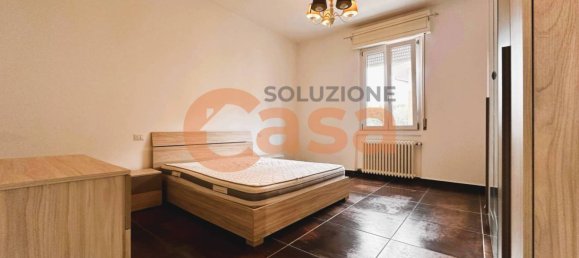 Apartamento de 2 dormitorios en Piacenza, Italy No. 317798 2
