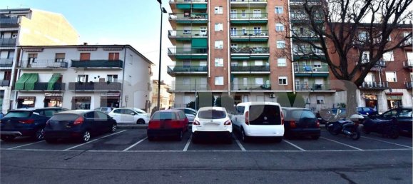 Apartamento T3 em Limbiate, Italy N.º 362181 16