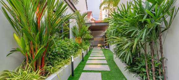 Дом 311м² в Паттайя, Таиланд № 27421 7