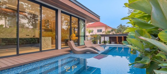 Дом 311м² в Паттайя, Таиланд № 27421 2