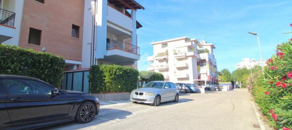 Квартира с 2 спальнями в Джулианова, Италия № 358671 28