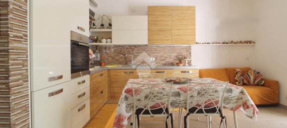 Квартира с 2 спальнями в Джулианова, Италия № 358671 8