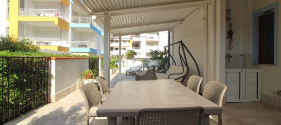 Квартира с 2 спальнями в Джулианова, Италия № 358671 13