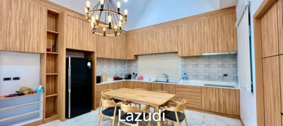 3 bedrooms Villa in Bang Lamung, Thailand No. 24127 4