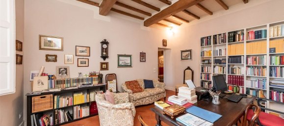 5 غرف نوم شقة في Pistoia, Italy رقم 314232 32