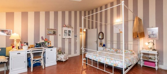 5 غرف نوم شقة في Pistoia, Italy رقم 314232 17