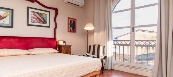 5 غرف نوم شقة في Pistoia, Italy رقم 314232 13