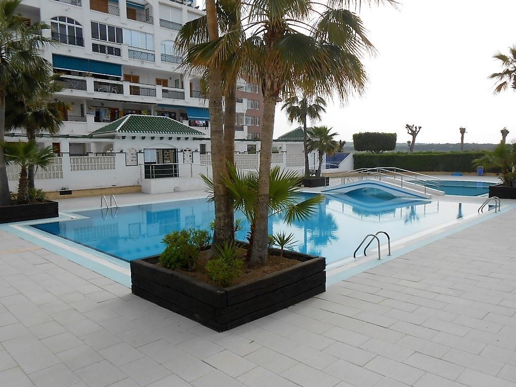 1 bedroom Apartment in Torrevieja, Spain No. 267279