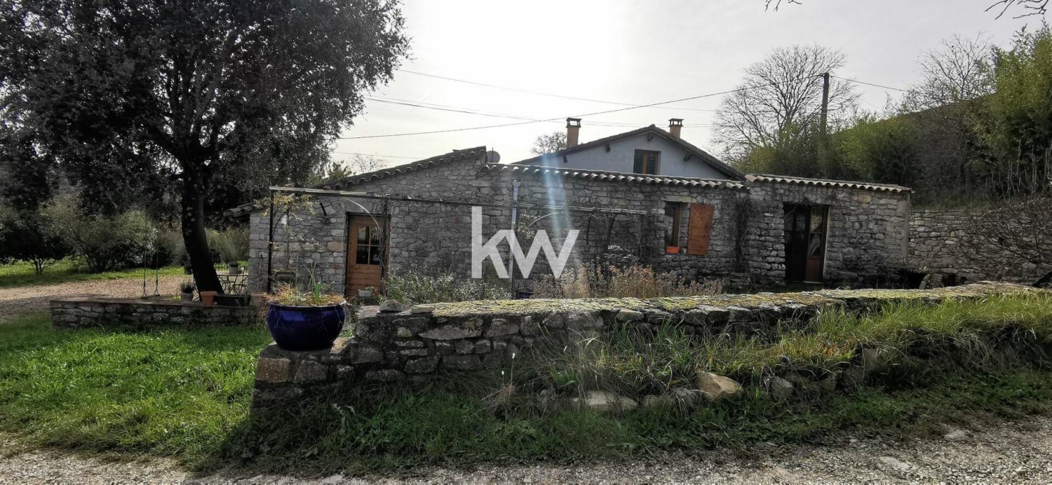 Casa de 3 dormitorios en Gard, France No. 297640