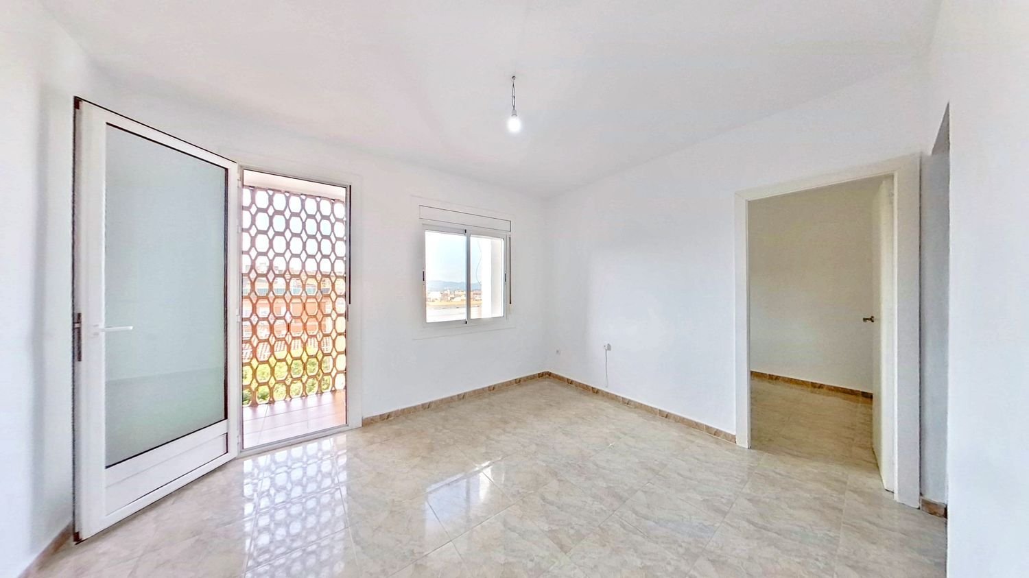 4 غرف نوم شقة في Sabadell, Spain رقم 235146