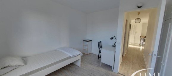 Apartamento de 4 dormitorios en Evry, France No. 148177 4