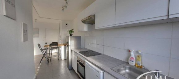 Apartamento de 4 dormitorios en Evry, France No. 148177 2