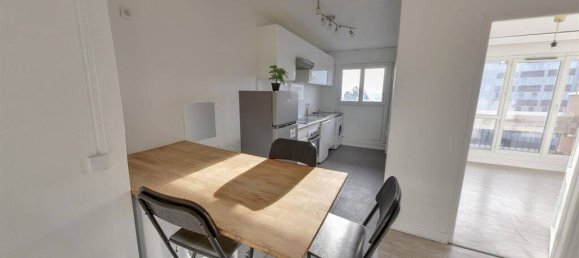 Apartamento de 4 dormitorios en Evry, France No. 148177 3