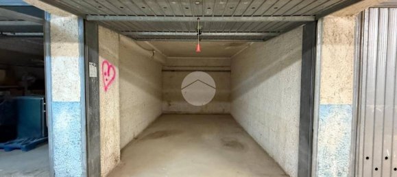 Garage à Rocca di Mezzo, Italy 20m² No. 276563 4