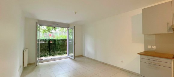 1 bedroom Apartment in Cachan, France No. 176530 3