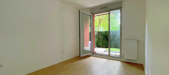 1 bedroom Apartment in Cachan, France No. 176530 2