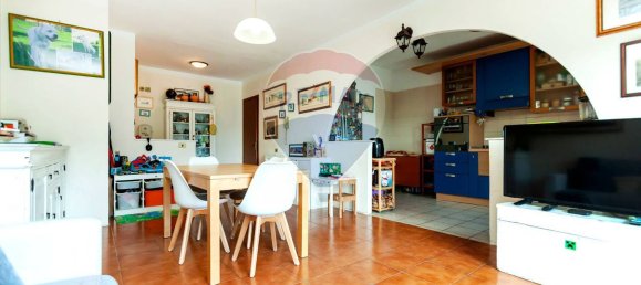 Квартира с 3 комнатами в Рим, Италия № 1902 11