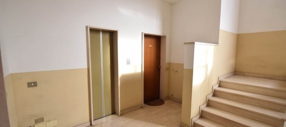 3 rooms Apartment in Piacenza, Italy No. 217002 24