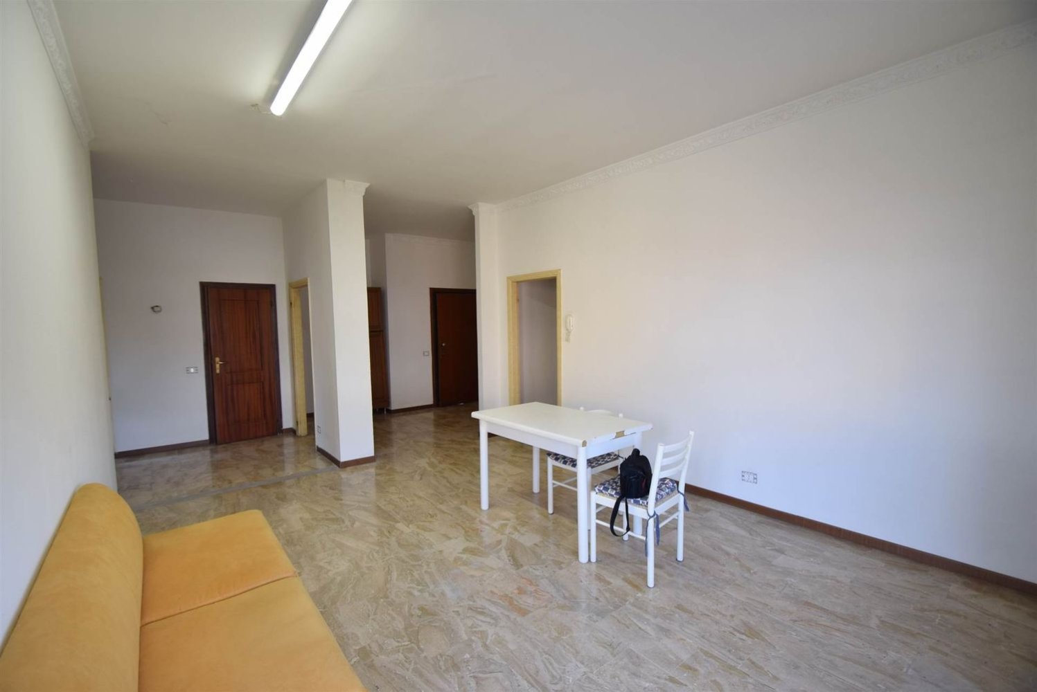 3 rooms Apartment in Piacenza, Italy No. 217002